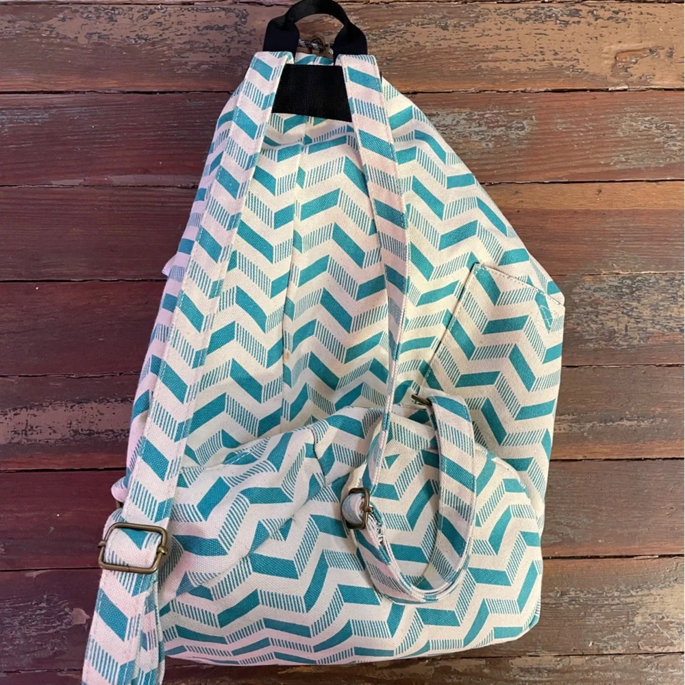KAVU Free Range Backpack Bucket Style Bag w Pockets, Zippers, Clasps Gorpcore 💛🎀